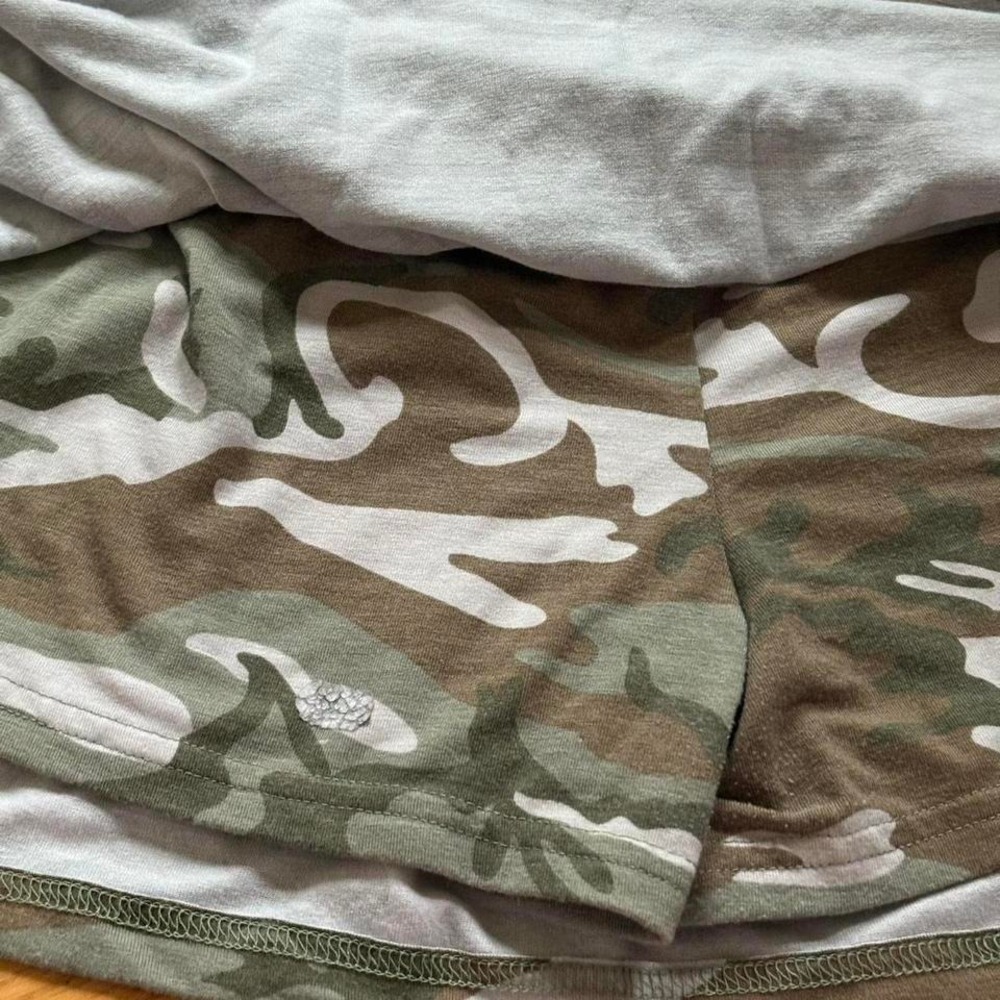 Y2K butterfly rhinestone camo skirt with built in shorts! - Picture 8 of 8